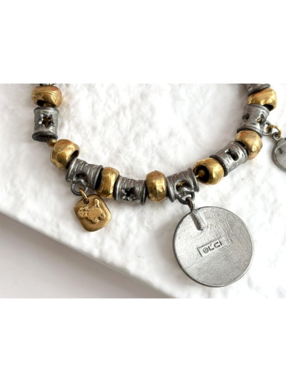 Liz Clairborne Gold & Silver Toned Beaded Terre Earth Medallion Pendant Bracelet - Picture 11 of 16